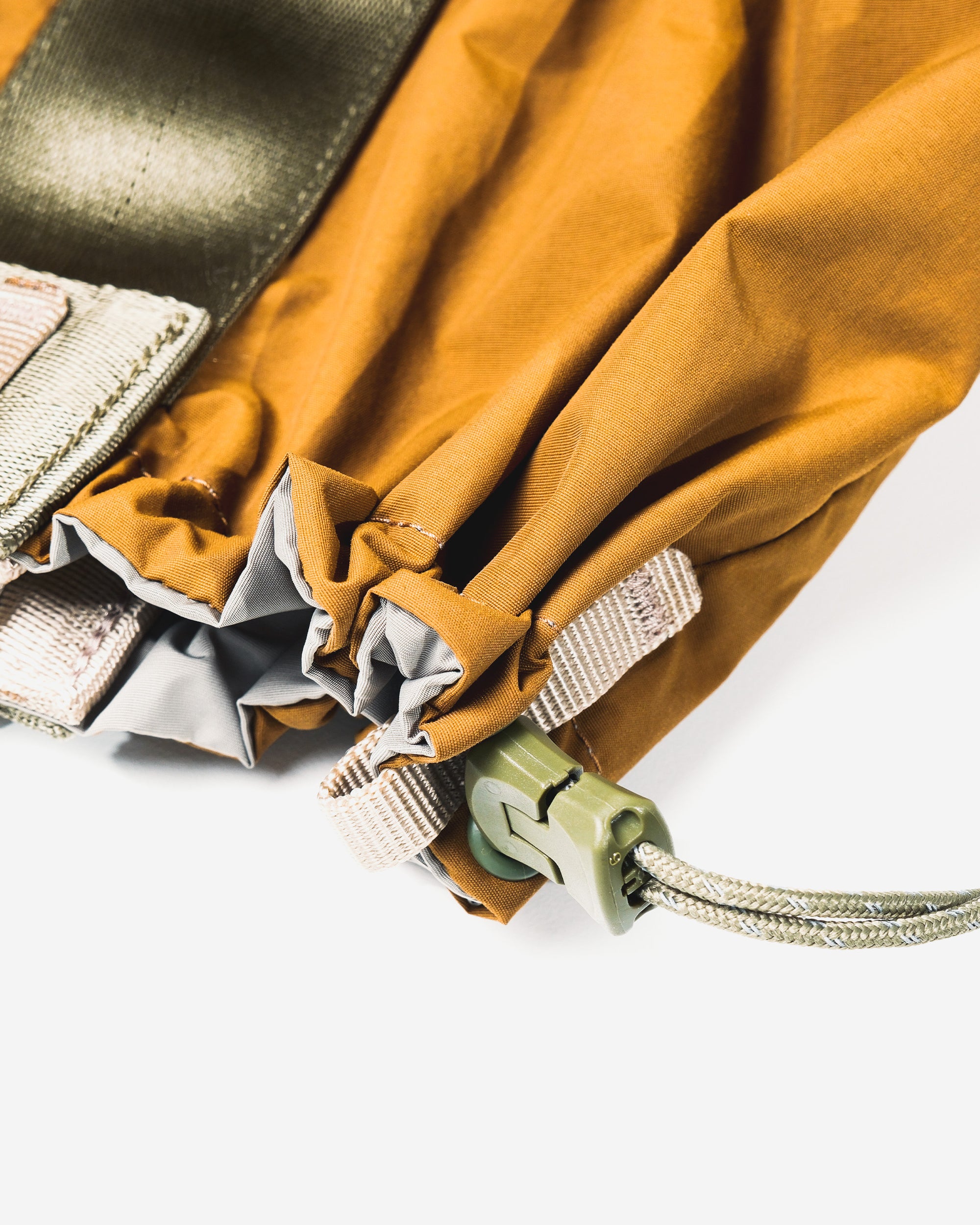 Summit Tote Medium