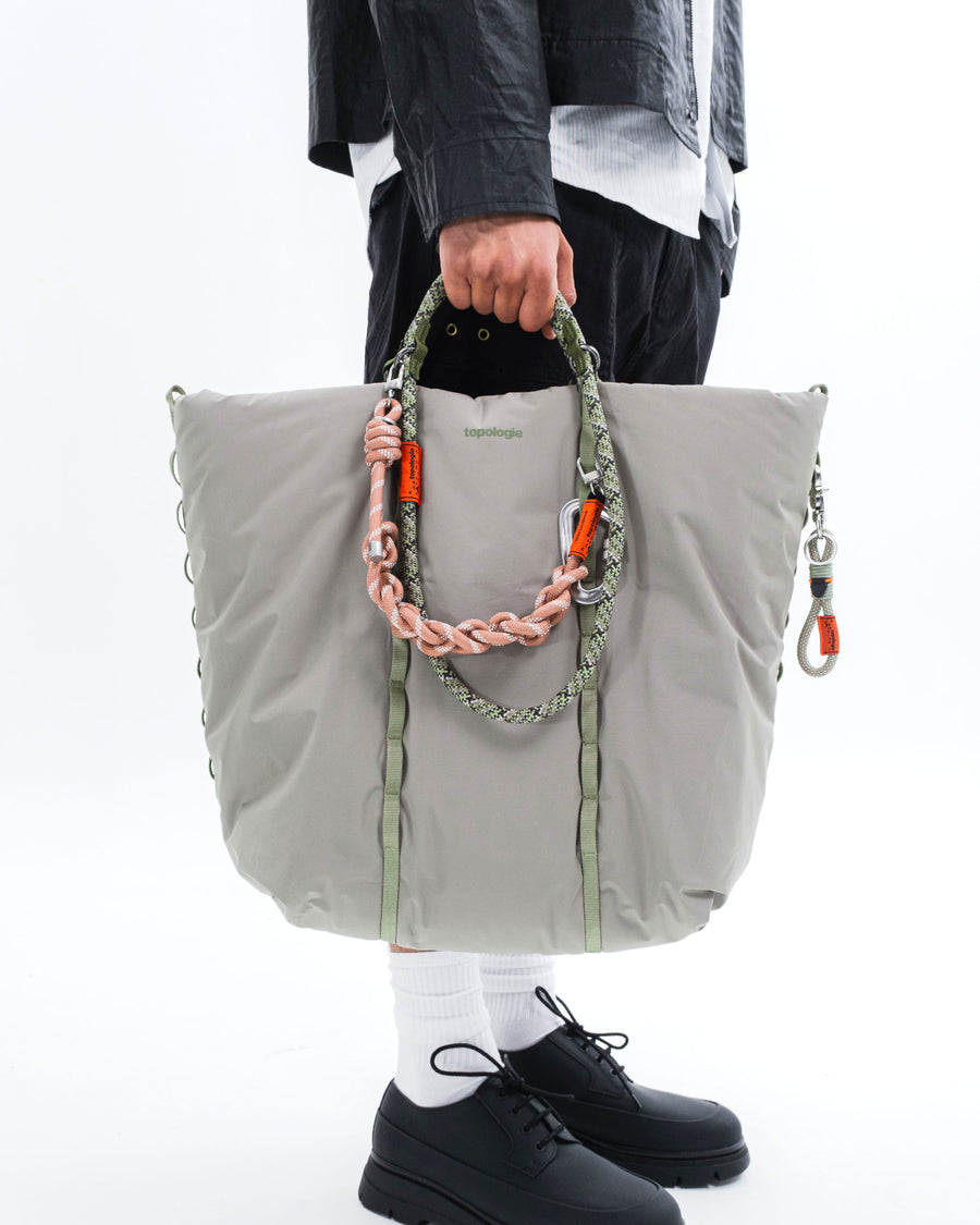 Cloud Tote / Black (Tech Sateen) / 10mm Rope Loop / Cyber Lattice