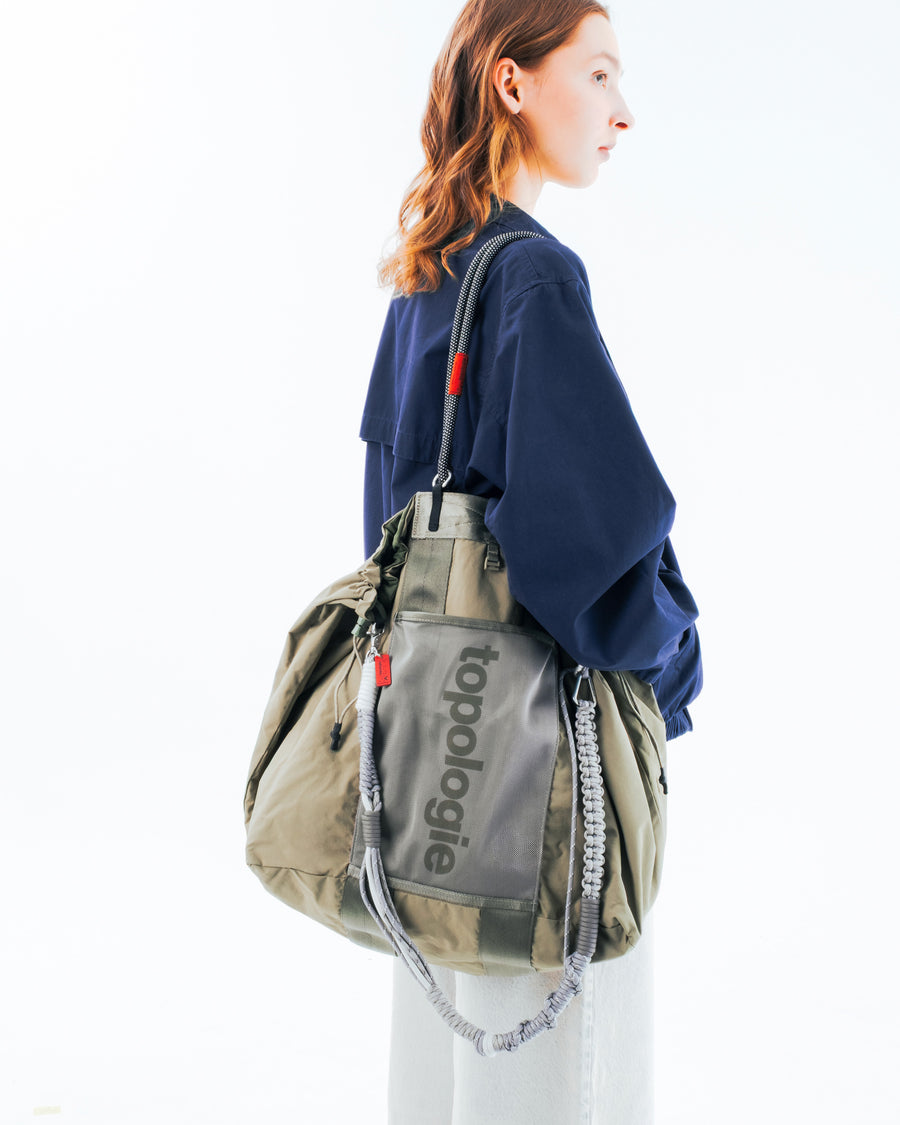 Summit Tote Large