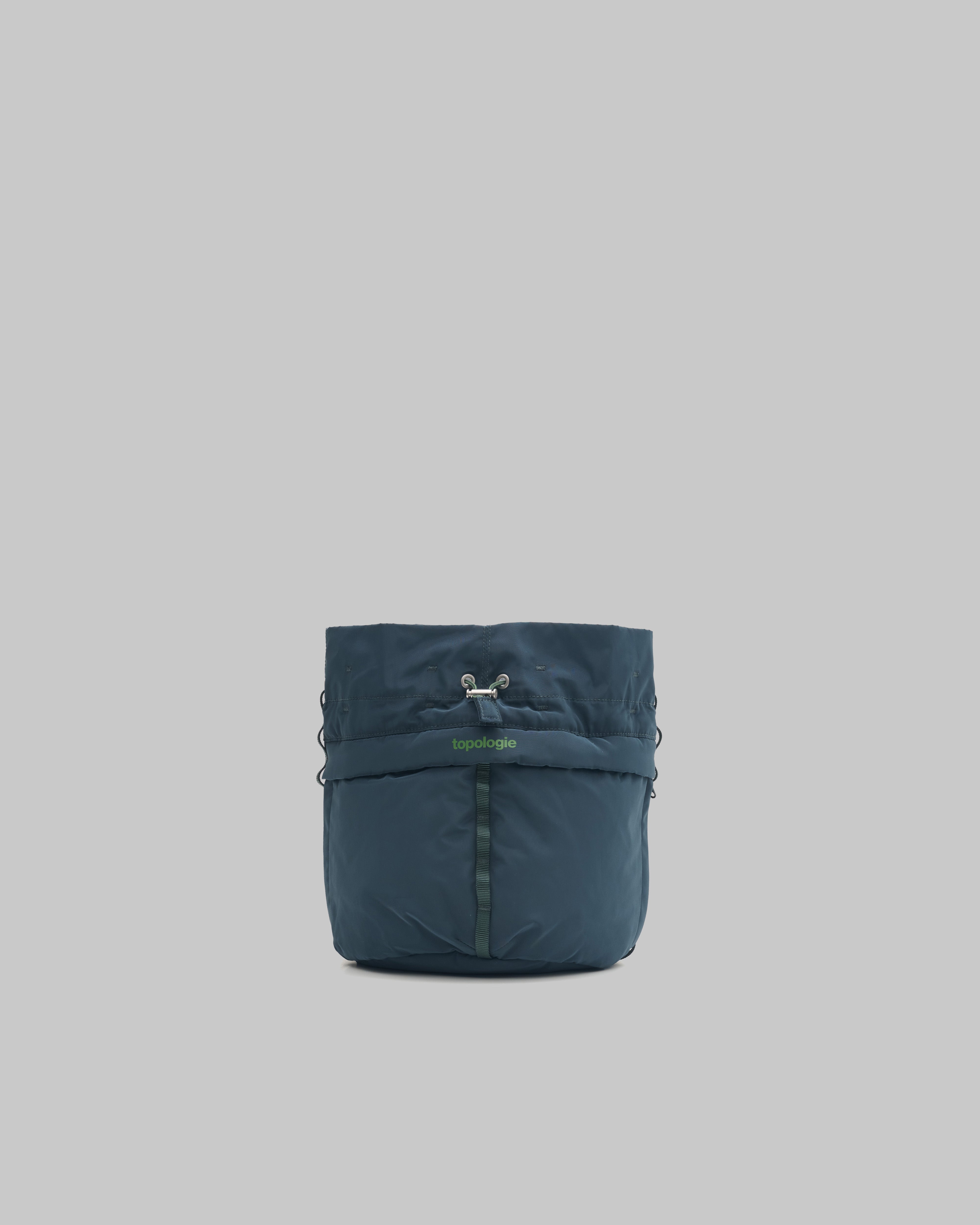Cargo Bucket Medium