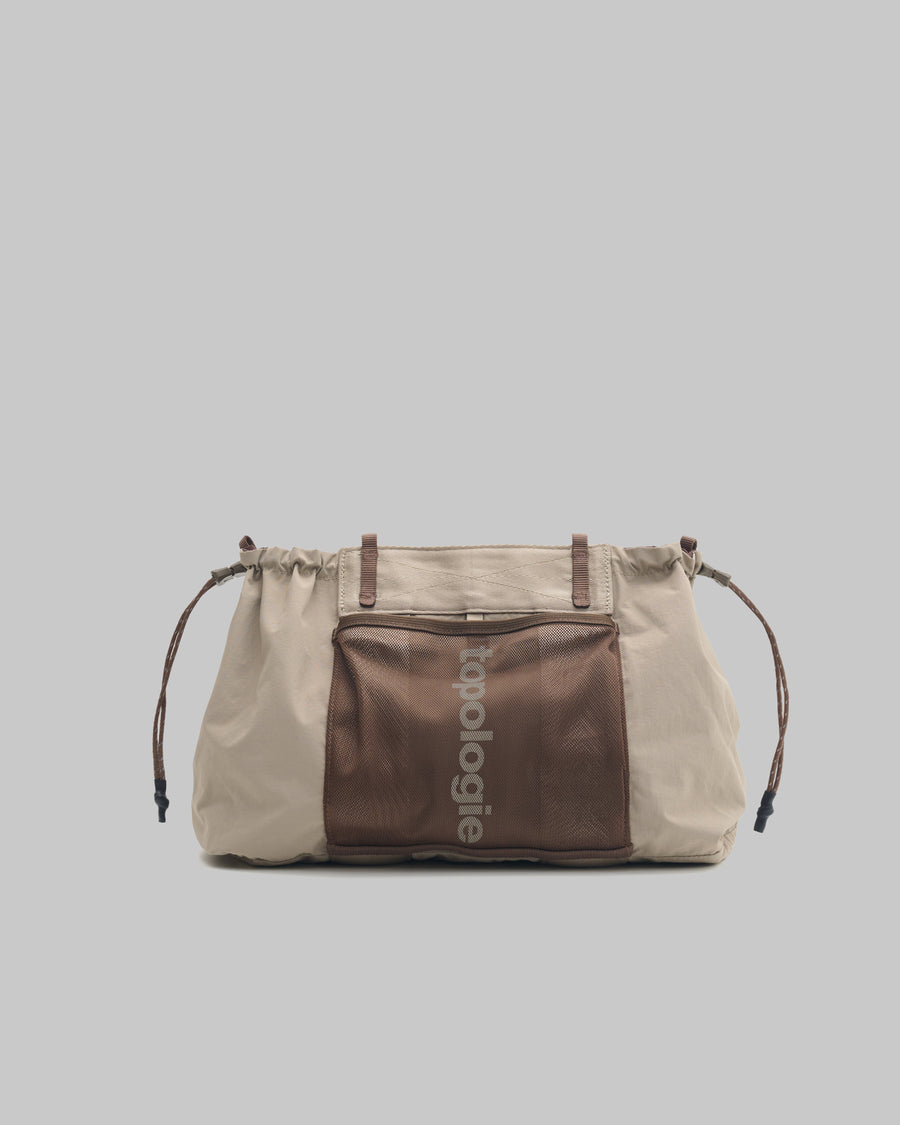 Summit Tote Wide Small – Topologie Hong Kong