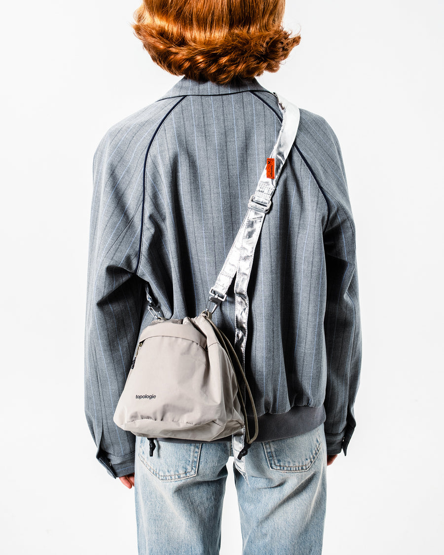 Reversible Bucket