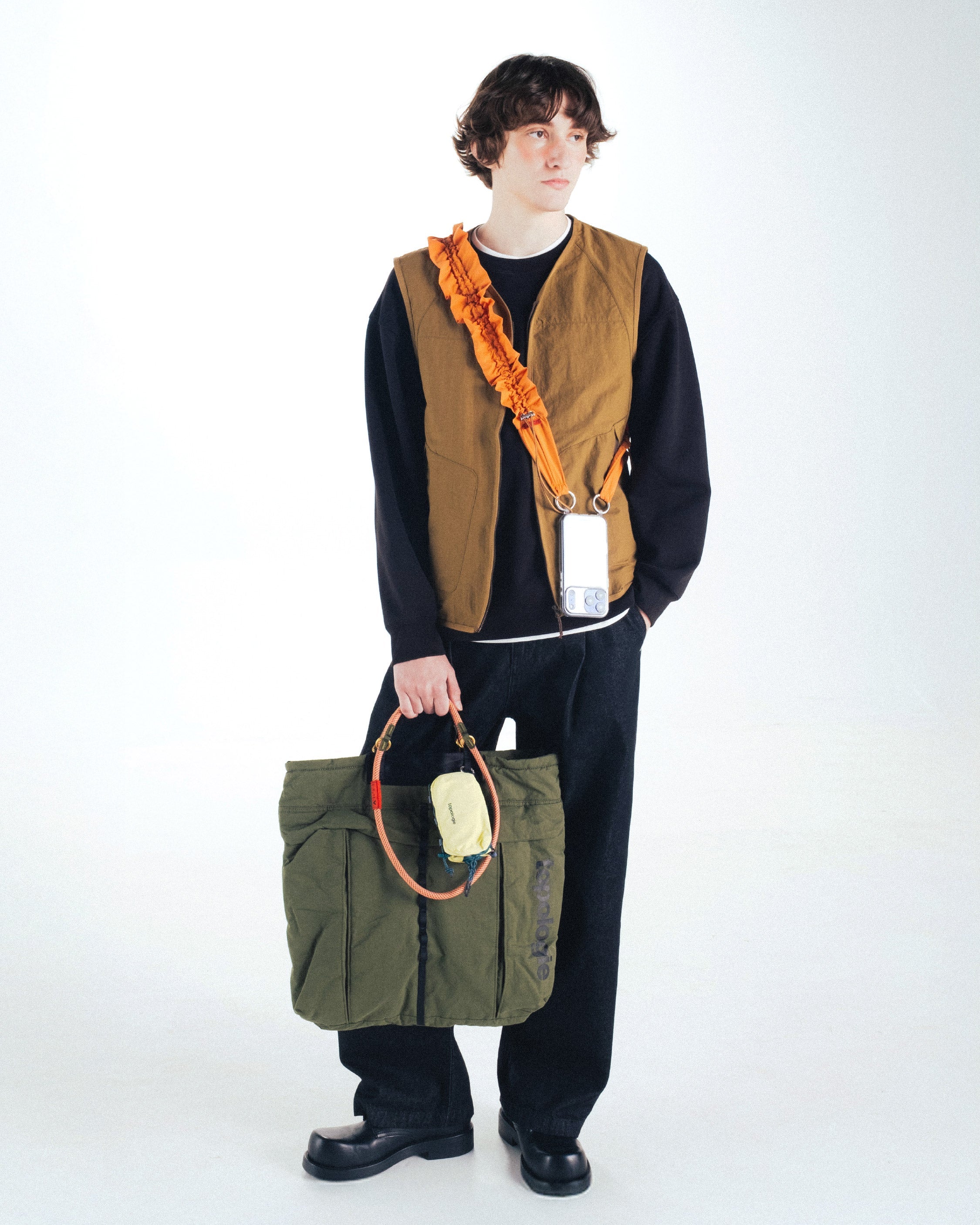 Scrunchie Pocket Sling – Topologie Hong Kong