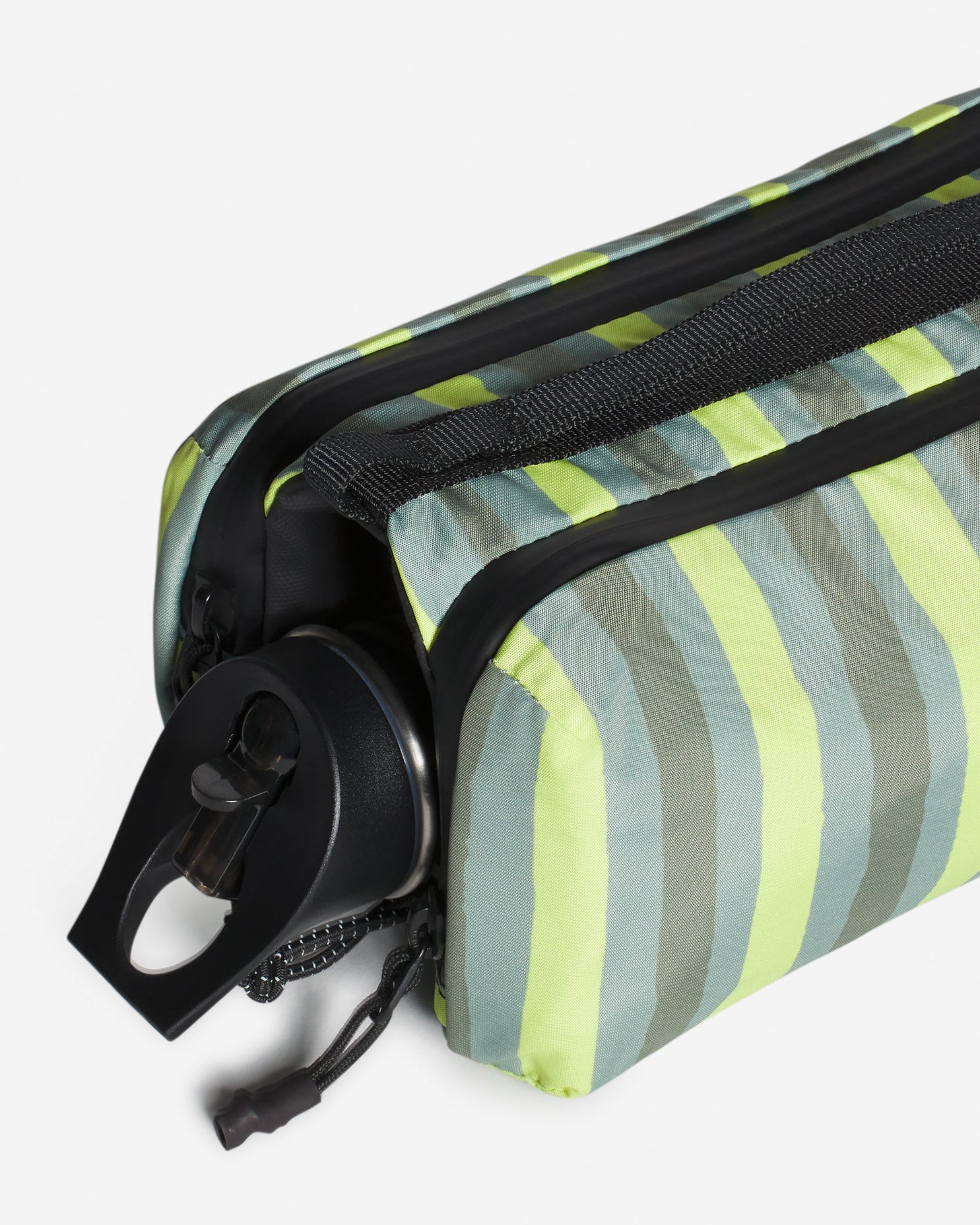 Maison Kitsuné x Topologie Bottle Sacoche