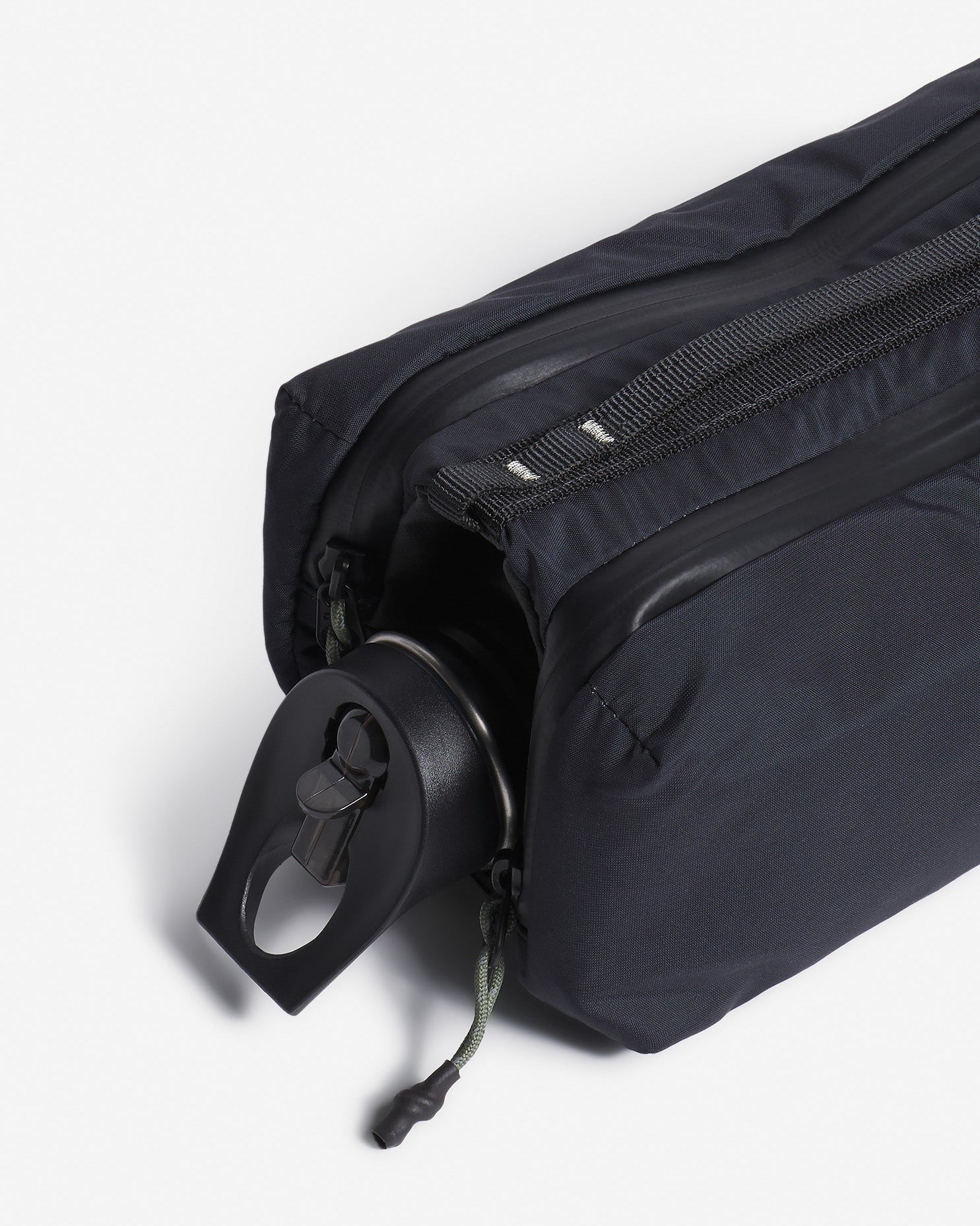 Maison Kitsuné x Topologie Bottle Sacoche