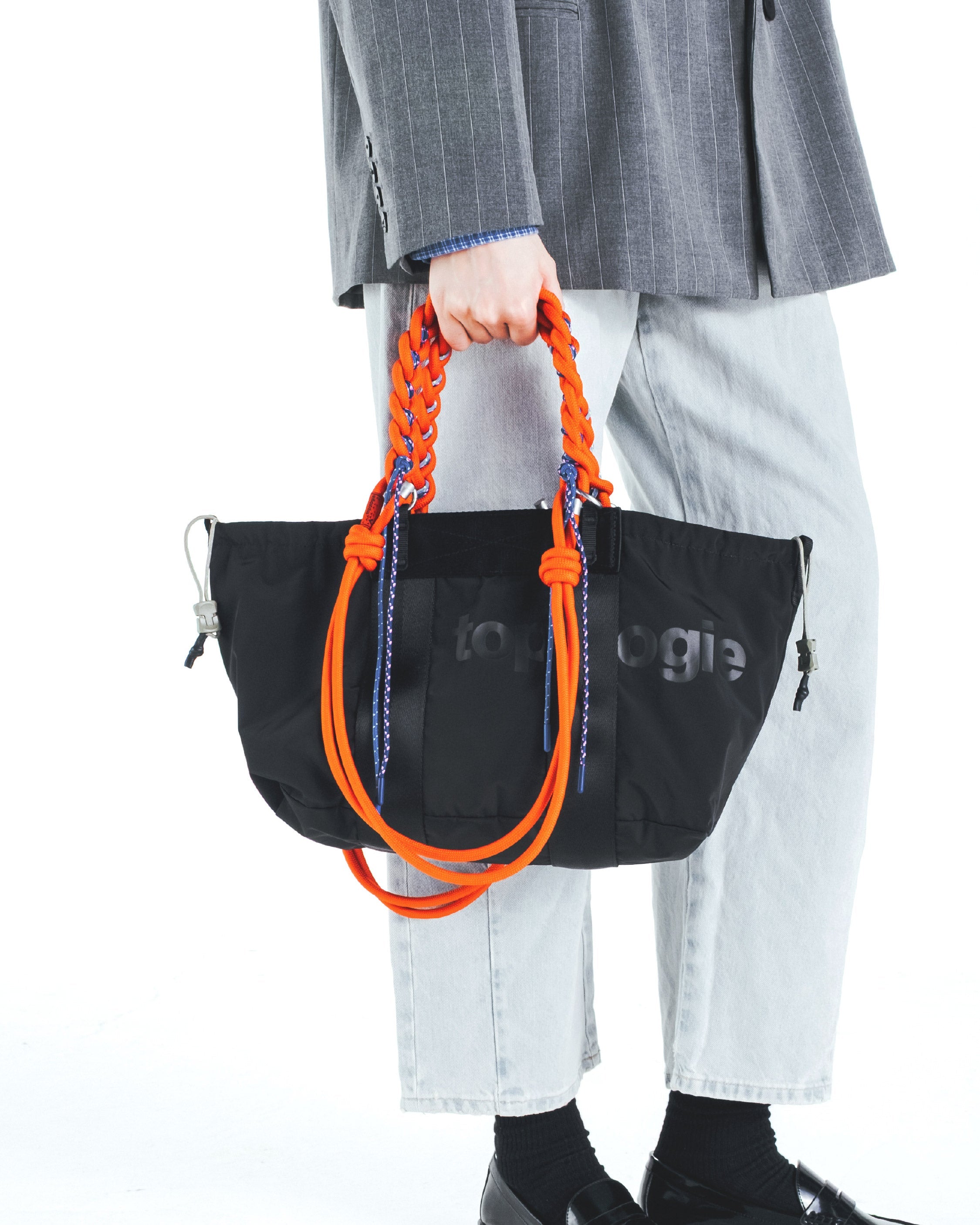 Summit Tote Wide Medium – Topologie Hong Kong