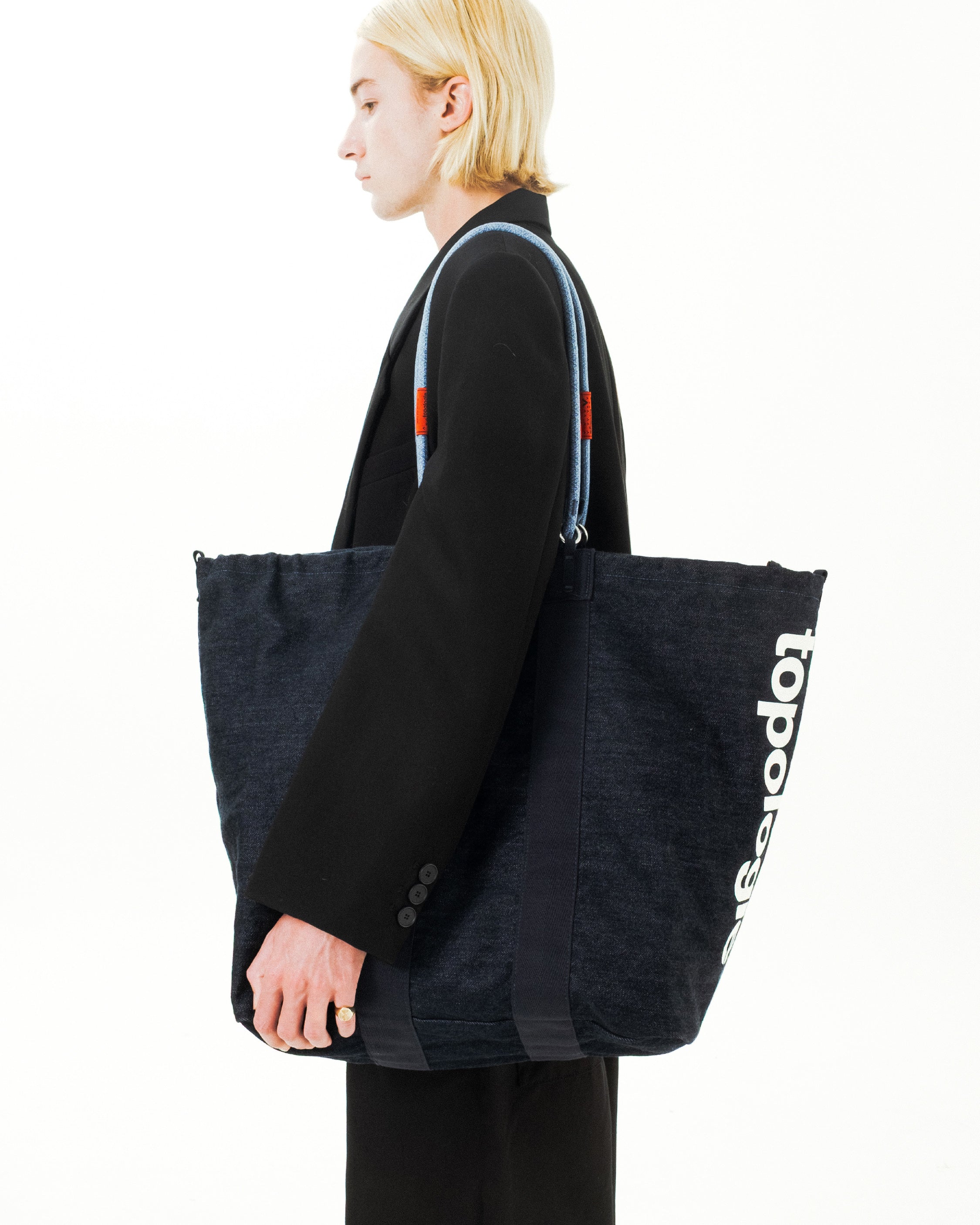 Summit Tote Large
