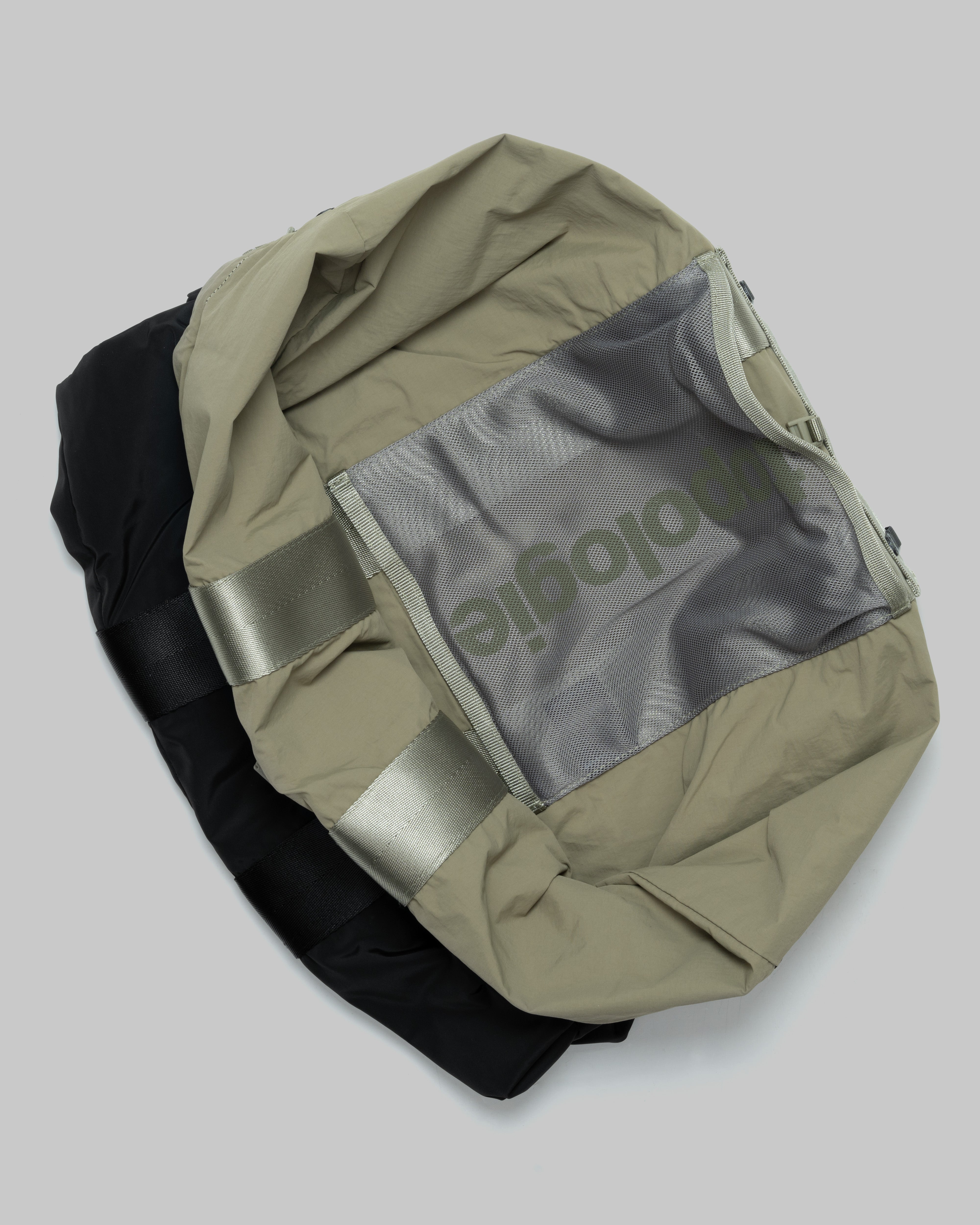 Summit Tote Wide Medium