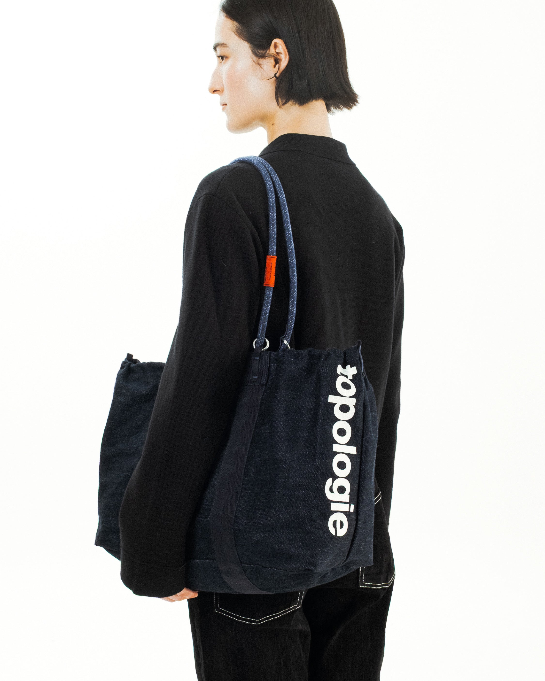 Summit Tote Wide Medium