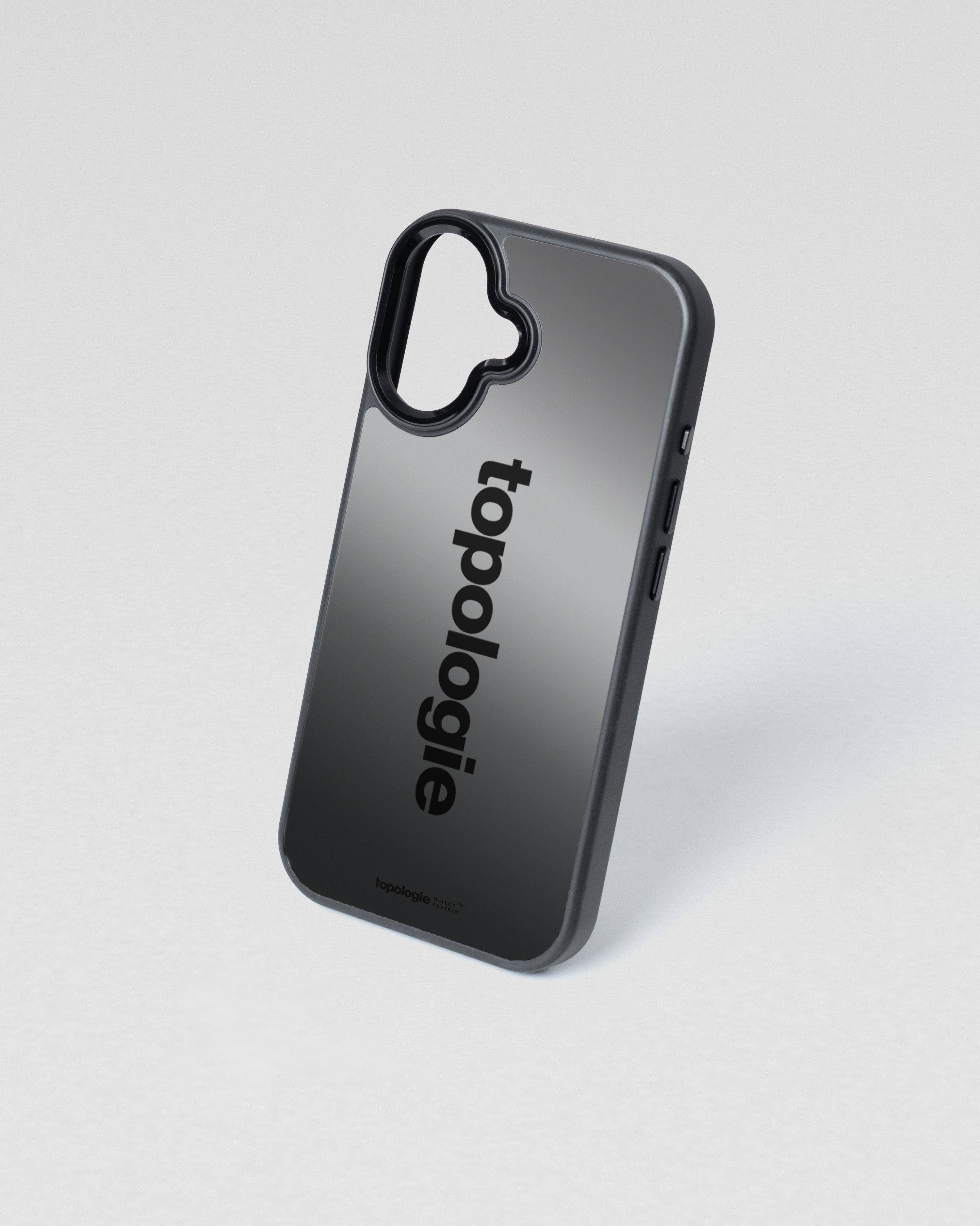 Siurana Phone Case / Black Mirror / iPhone 15