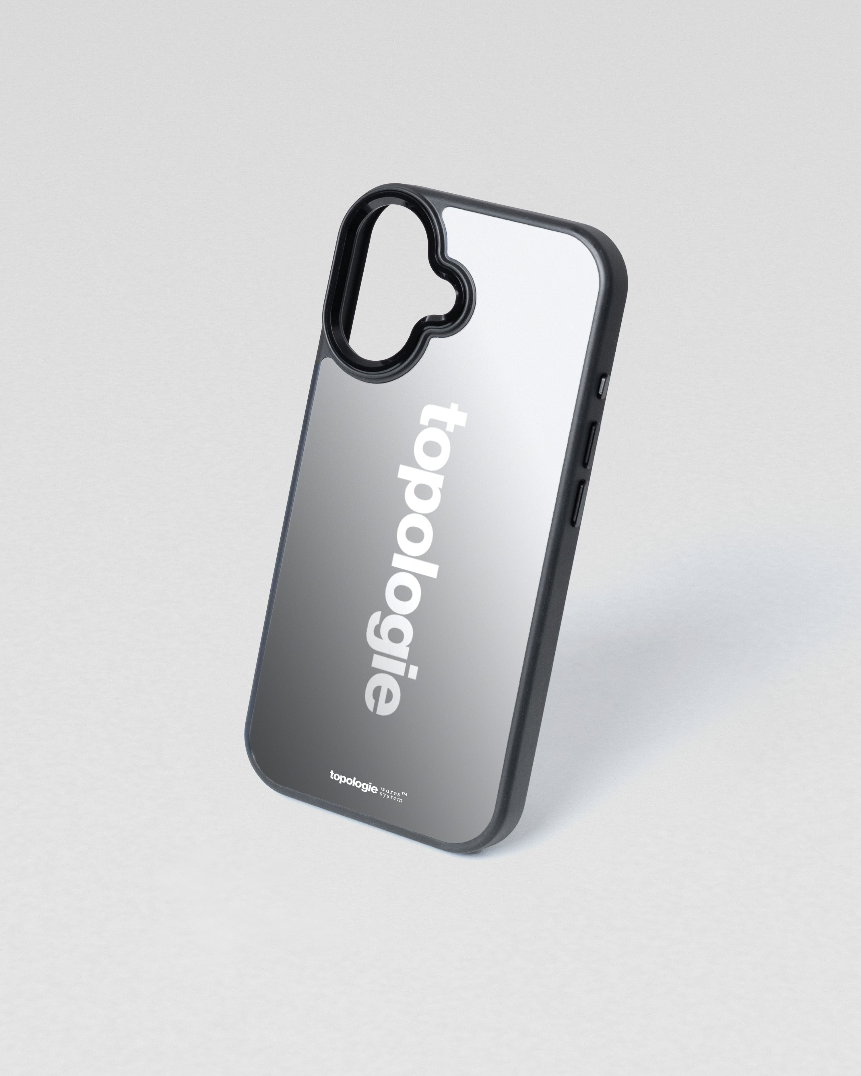 Siurana Phone Case / Silver Mirror / iPhone 16