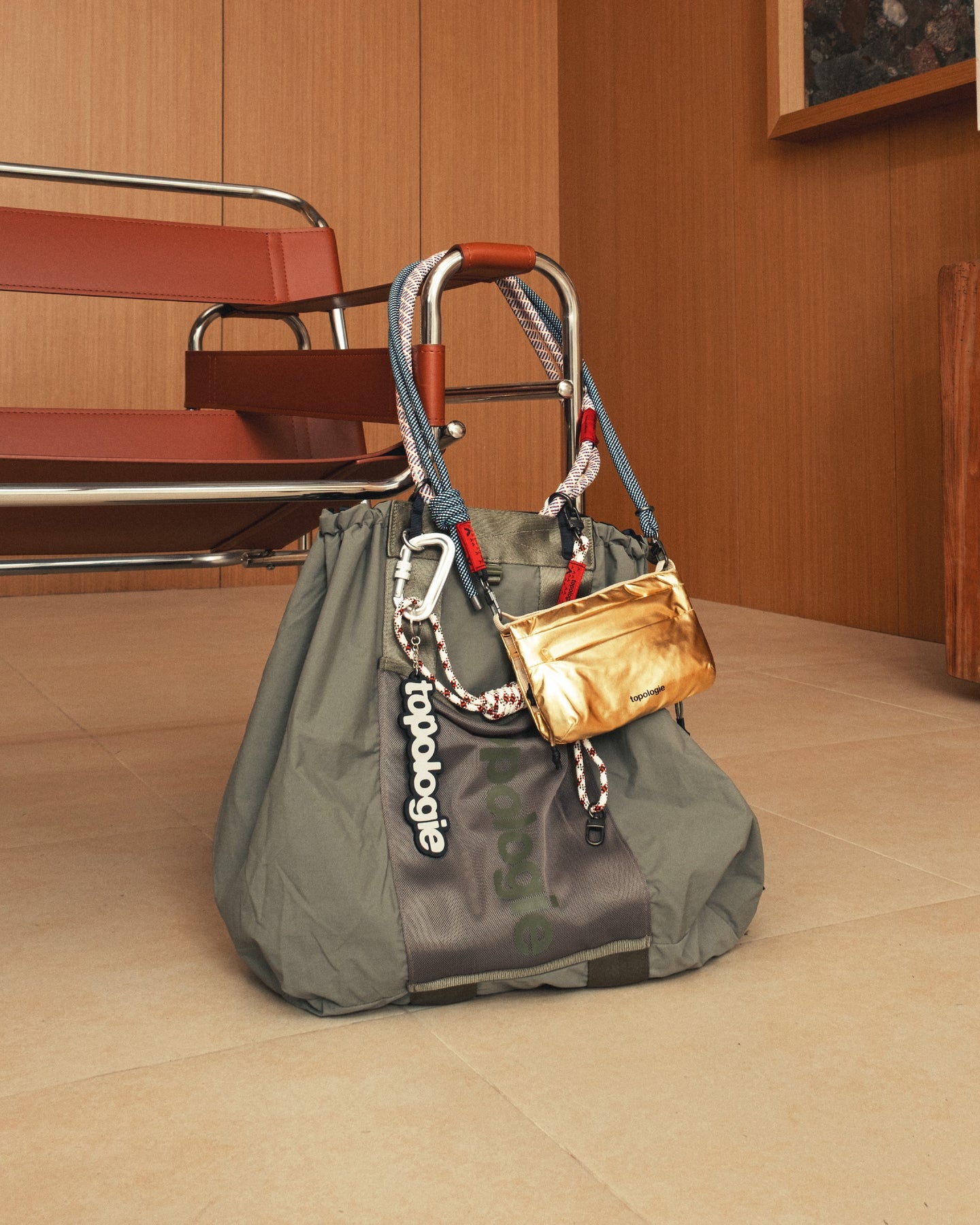 Summit Tote Large