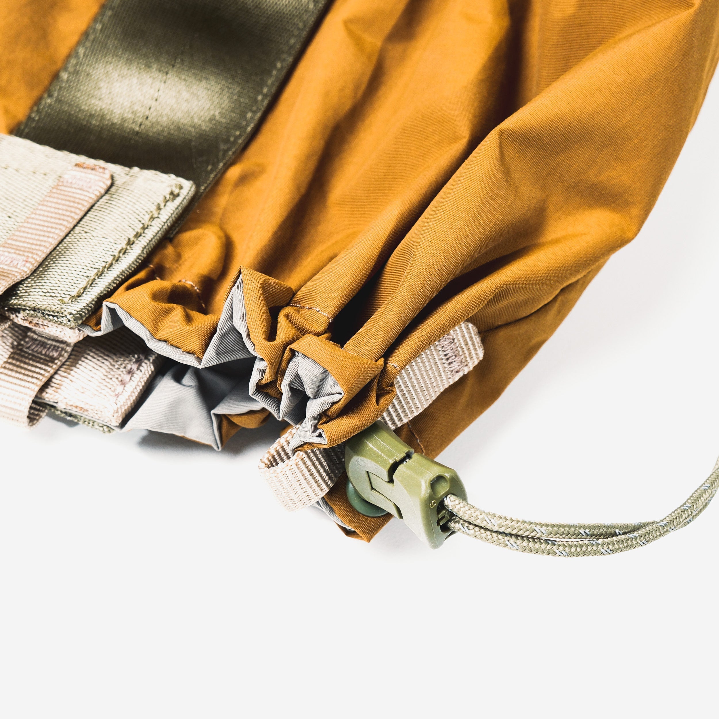 Summit Tote Large – Topologie Hong Kong