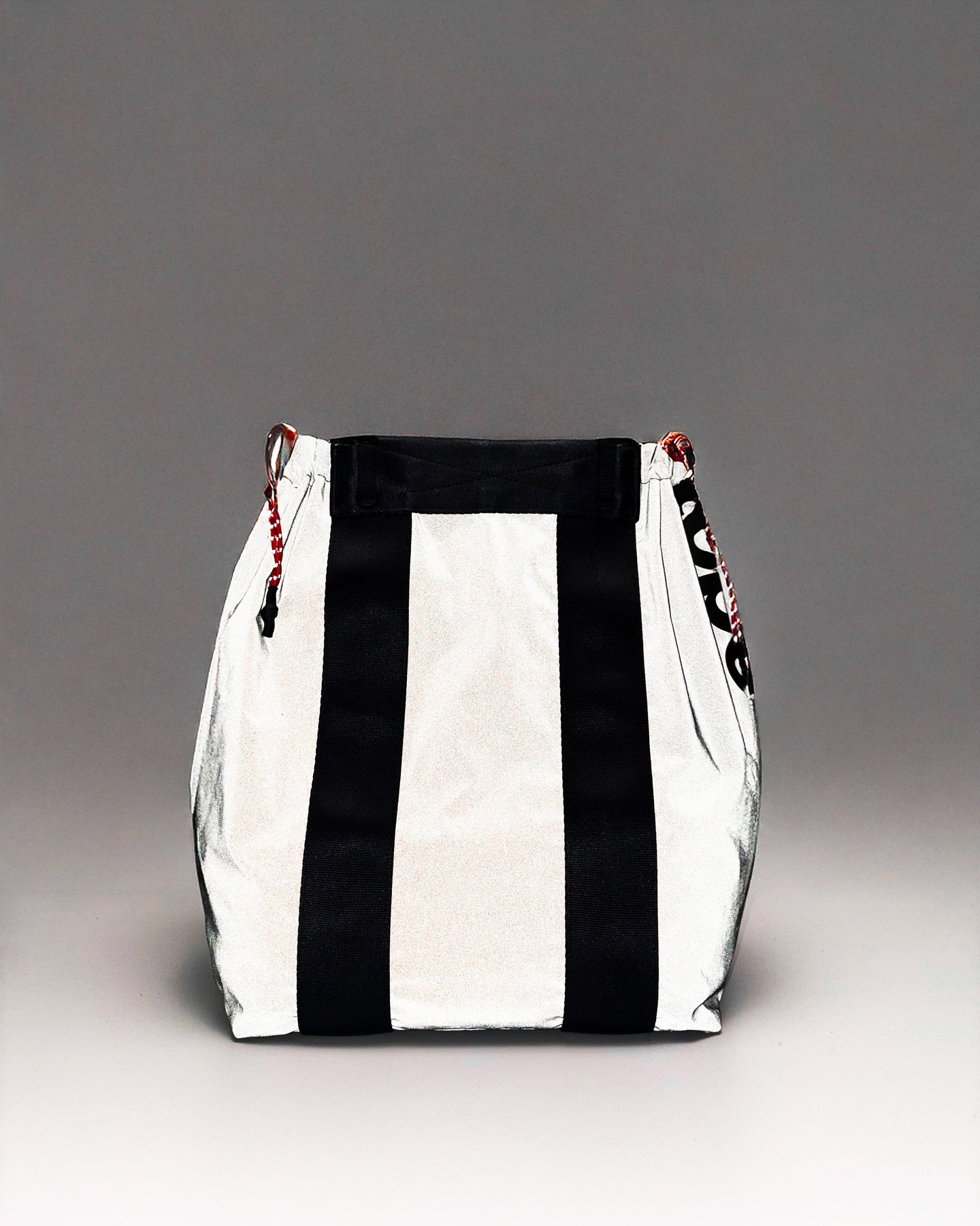 Summit Tote Medium